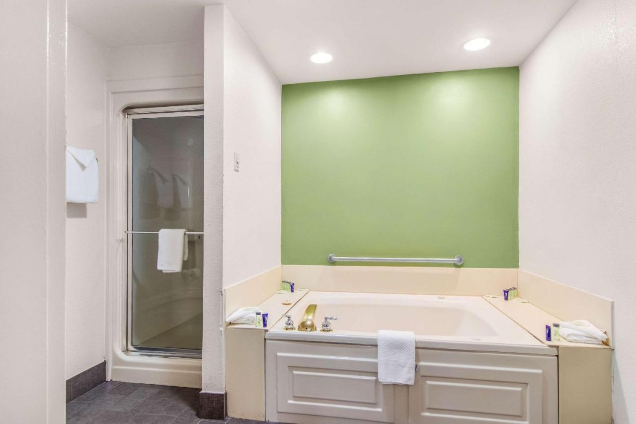 Sleep Inn Austintown - Youngstown, West Екстер'єр фото
